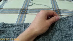 Серая женская безрукавка (жилет) спицами. Часть 3. Цельновязаная планка горловины V-образный вырез