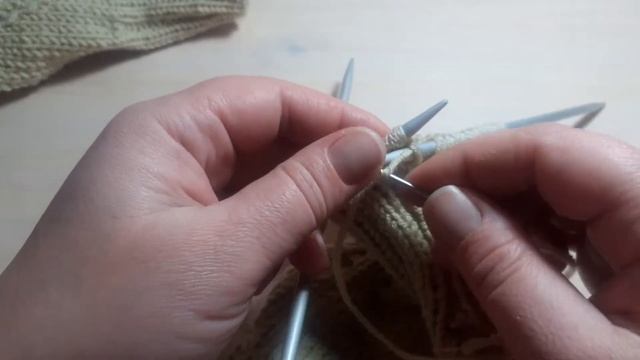 Закрытие петель фабричным способом. Резинка 2*2. Подробный мастер класс. смотреть онлайн