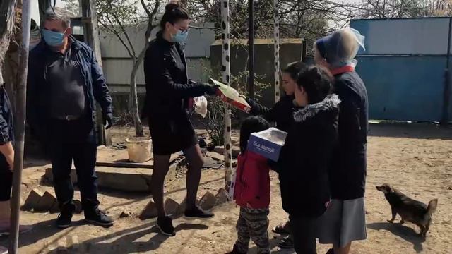 Помогаем детям в период карантина! смотреть онлайн