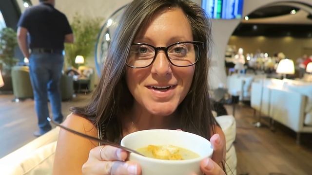 TURKISH AIRLINES BUSINESS CIP LOUNGE | AMAZING Istanbul Airport смотреть онлайн