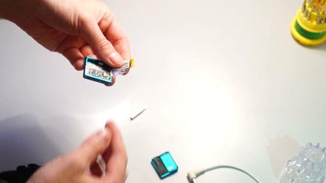 УТОПИЛ iPod SHUFFLE 4 РАЗБОРКА. РЕМОНТ смотреть онлайн