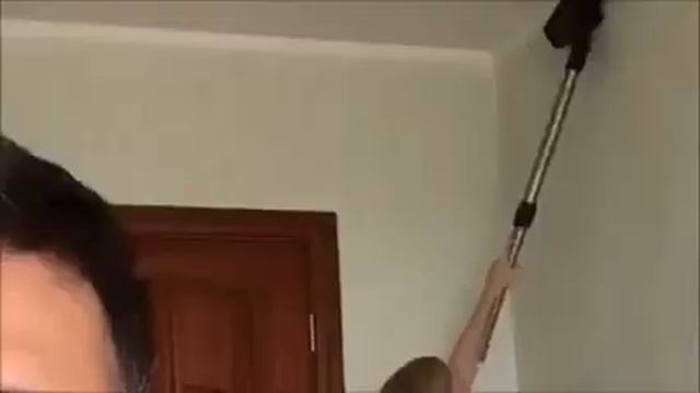 прикол(девушки-научитесь работать по дому) смотреть онлайн