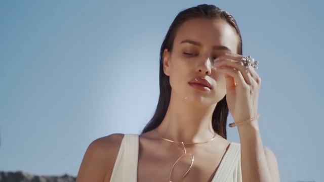 Anı yaşa, ihtişama ortak ol, Maxx Royalty’yi hisset! смотреть онлайн
