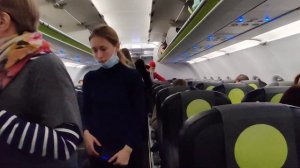 Начинается посадка в самолёт Airbus 320Neo а/к S7 Airlines | Вылет Новосибирск - Санкт-Петербург.