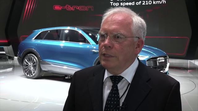 Audi e-tron Quattro Concept in IAA 2015 смотреть онлайн
