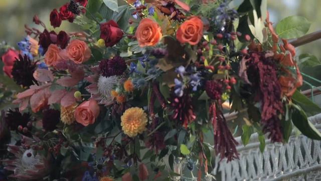 Jewel Toned Bohemian Wedding Inspiration смотреть онлайн