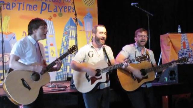 Gerald Dowd/Justin Roberts/Liam Davis "You Just May Be One" смотреть онлайн