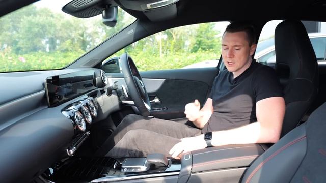 WIRELESS Apple CarPlay in YOUR car! смотреть онлайн