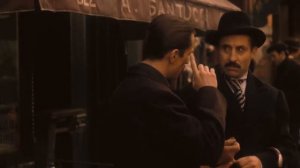 Крестный отец 2. Вито Корлеоне и домовладелец синьор Роберто. Деньги - это не все в жизни.