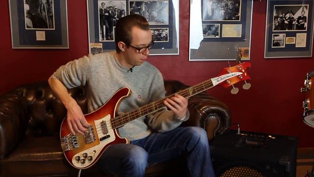 Vintage Guitar Oldenburg presents a Ibanez Rickenbacker copy bass смотреть онлайн