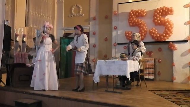 Постановка школьного театра: За двумя зайцами смотреть онлайн