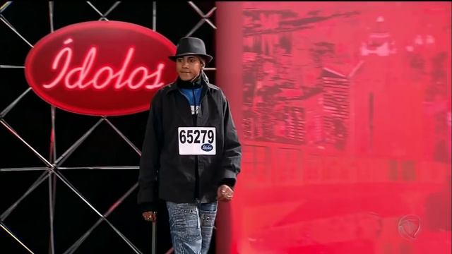 Everton Maciel canta "Naquela Mesa" e emociona jurados de Ídolos 2012 смотреть онлайн