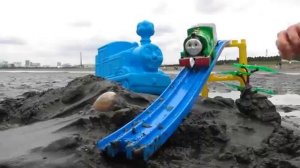 Поезд Томас и его друзья попали в беду