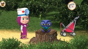 Маша лечит сову и шьёт для неё накидку | Мультфильм для детей