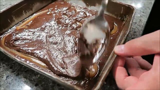 Betty Crocker Delights: Salted Caramel Brownie Mix Preparation & Review смотреть онлайн