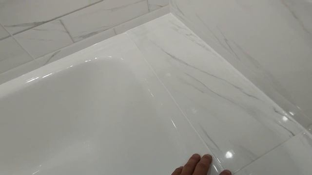 Ванная комната в светлой плитке. Законченный ремонт ванной комнаты в г. Минусинск. смотреть онлайн