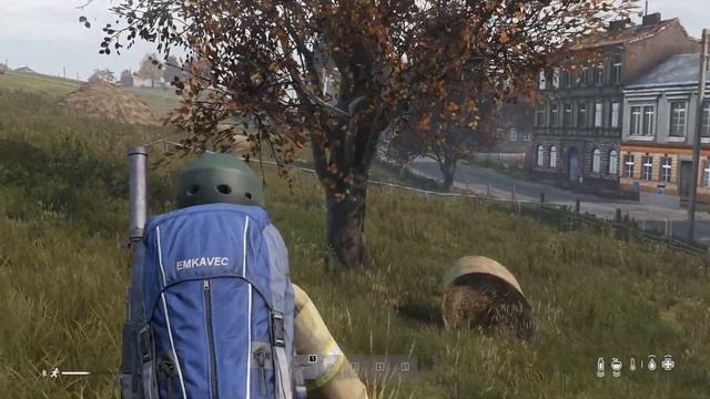 Первое выживание в лесной базе и поиски машин - DayZ смотреть онлайн