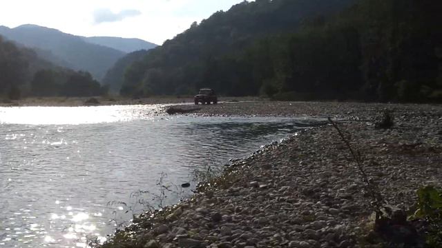 САМЫЙ ЛУЧШИЙ ДЖИППИНГ В ЛОО смотреть онлайн