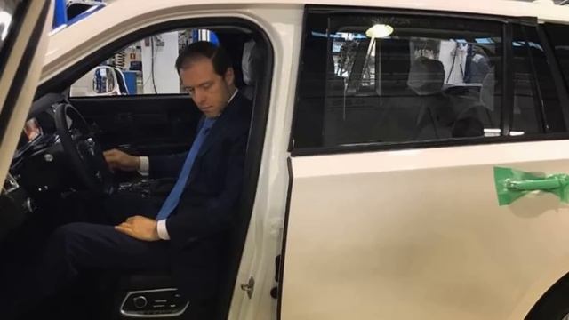 Опубликованы первые живые фотографии нового внедорожника Aurus Komendant смотреть онлайн