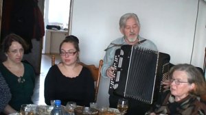 Поле моё. Слова Вишнякова. Музыка Аверьянова. Поёт Аверьянов. За столом