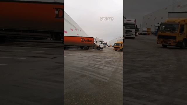 На складах Валберис работают безпилотные грузовики смотреть онлайн