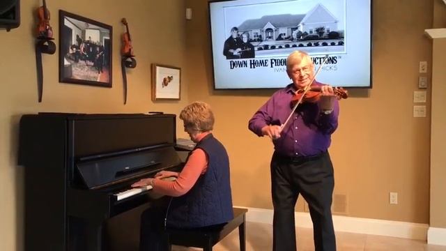 Fiddle Tune Friday - West Chester Polka - June 21, 2019 - Ivan Hicks смотреть онлайн
