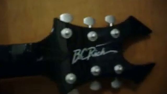 GUITAR HERO WARBEAST CONTROLLER смотреть онлайн