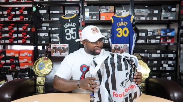 DOUBLE SNEAKER VLOG PICKUP! смотреть онлайн