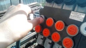 Мини экскаватор. Установка гидрошлангов и запуск гидросистемы