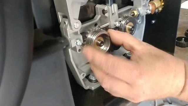 Полуавтомат Tesla 325. Замена направляющих колец на протяжке. смотреть онлайн