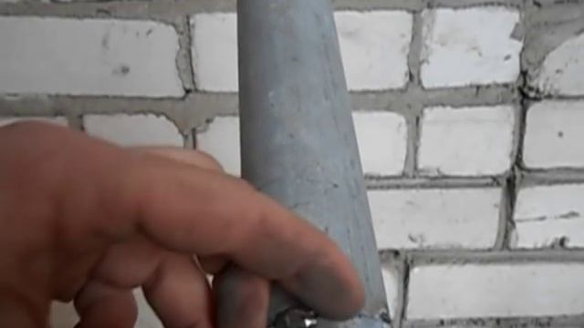 Как выровнять криво прихваченную трубу смотреть онлайн