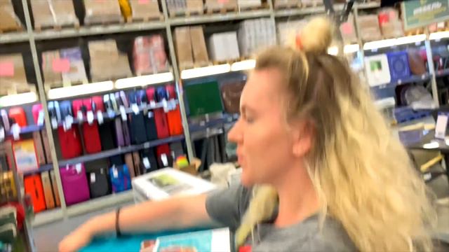 ПАРЕНЬ ПОКУПАЕТ ВСЕ что СМОГУ УНЕСТИ ИЗ МАГАЗИНА 😱КУПЛЮ ВСЕ Что УНЕСЕШЬ В РУКАХ ЧЕЛЛЕНДЖ 2 смотреть онлайн