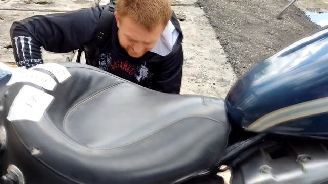 Дождался! Серёга "Дорога" забирает Юбилейный Harley-Davidson Sportster! смотреть онлайн