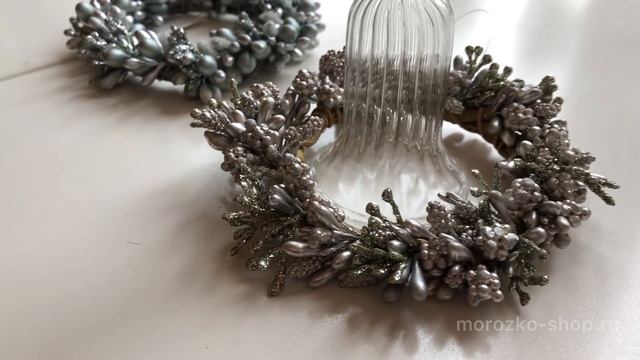 Мини-венок для свечи и декорирования ЗИМНЯЯ ПРЕЛЕСТЬ, белый\серебряный, 10 см, L231-W1, L229-SI смотреть онлайн