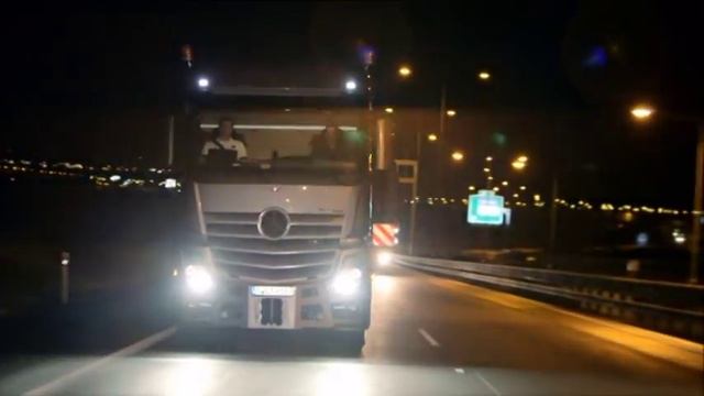 Trucks Mercede-Benz SLT Actros and Arocs смотреть онлайн