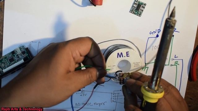 How to connect a Bluetooth MP3 player module with 5V audio amplifier . смотреть онлайн