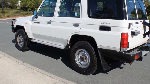 2012 Toyota Landcruiser VDJ76R MY13 Workmate White 5 Speed Manual Wagon смотреть онлайн