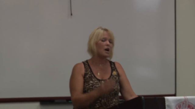 Laura Culin - "Women in Construction" смотреть онлайн