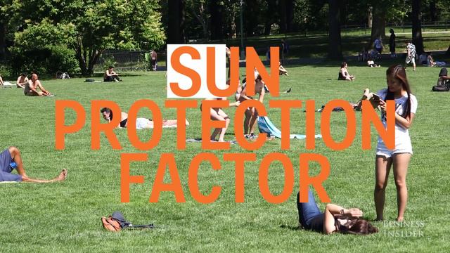Here's what that number on every bottle of sunscreen you buy actually means смотреть онлайн