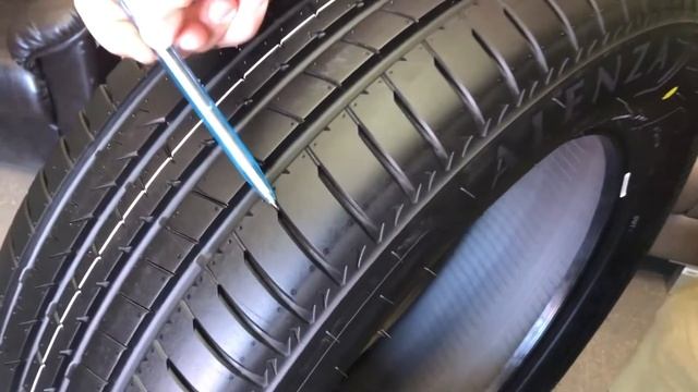 Bridgestone Alenza 001