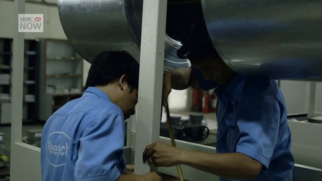 Vietnam's Emerging Economic Boom смотреть онлайн