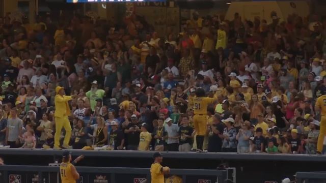 Nashville: First Ever Fan Challenge (NEW RULE) | 6.2.23 смотреть онлайн