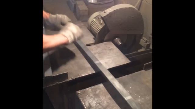 Ковка дамаской стали. Кузница Клементьева. смотреть онлайн