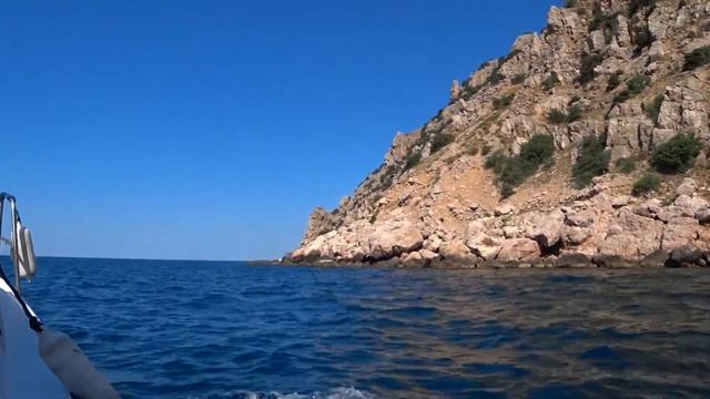 Балаклава - м.Фиолент, вид с воды - с берега такого не увидеть. (Крым, Севастополь) смотреть онлайн