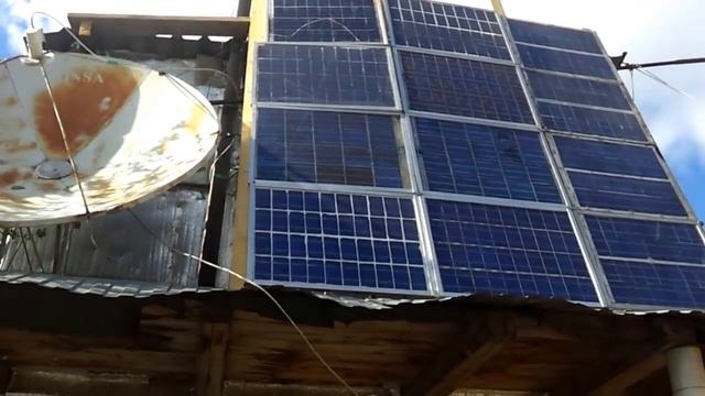 Новая установка самодельных солнечных панелей на сборном громадном самодельном каркасе смотреть онлайн