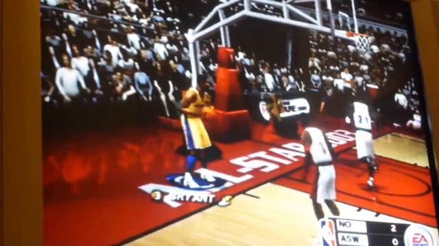 Présentation de NBA Live 2003 смотреть онлайн