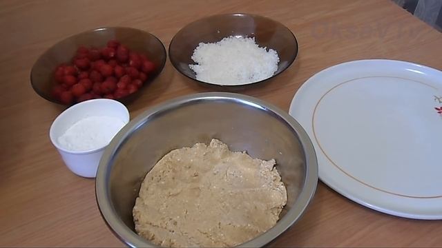 Десертные шарики с клубникой. Dessert balls with strawberries. смотреть онлайн