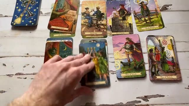Exploring My Favorite Tarot Deck: The Everyday Witch Tarot (Deck Review) смотреть онлайн