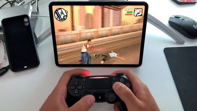 iPadOS 13 GTA San Andreas Dualshock 4 Gameplay смотреть онлайн