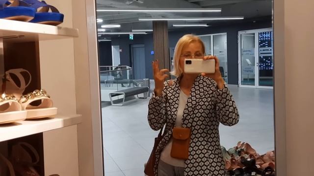 Примерки//"Тихие"Рижские улочки...//Что с глазом?..// смотреть онлайн